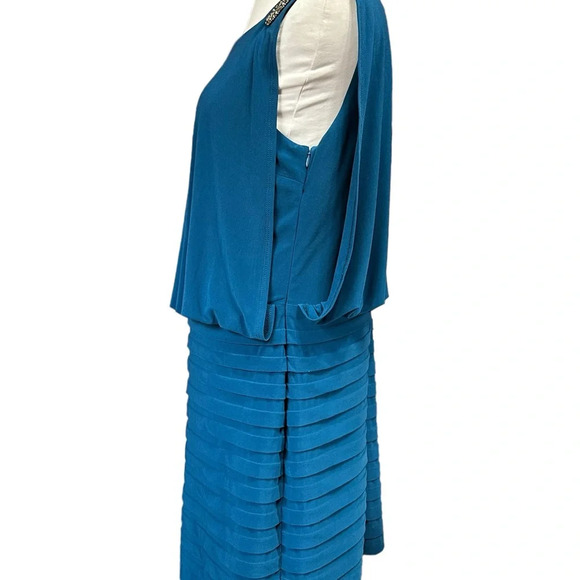 Xscape Petite Sleeveless Draped One Piece Dress With Horizontal Pleated … - Picture 3 of 8